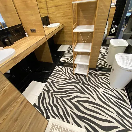 Rentnow Modern Business Apartment With 3 Bedrooms In Centre Kişinev Dış mekan fotoğraf