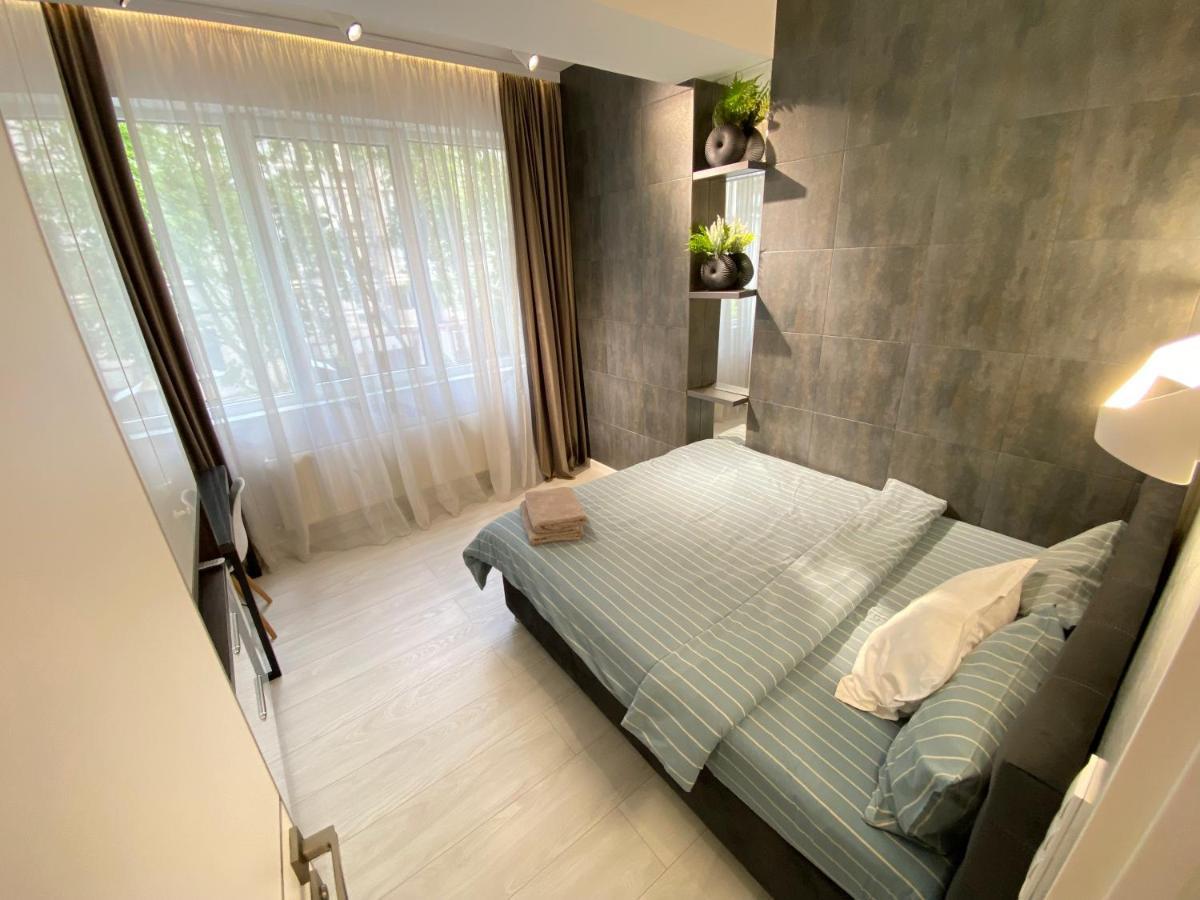 Rentnow Modern Business With 3 Bedrooms In Centre
