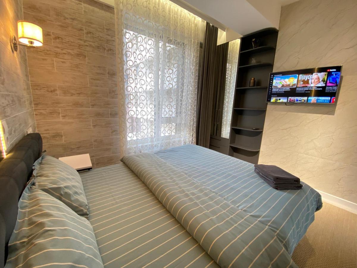 Apartment Rentnow Modern Business With 3 Bedrooms In Centre Chisinau