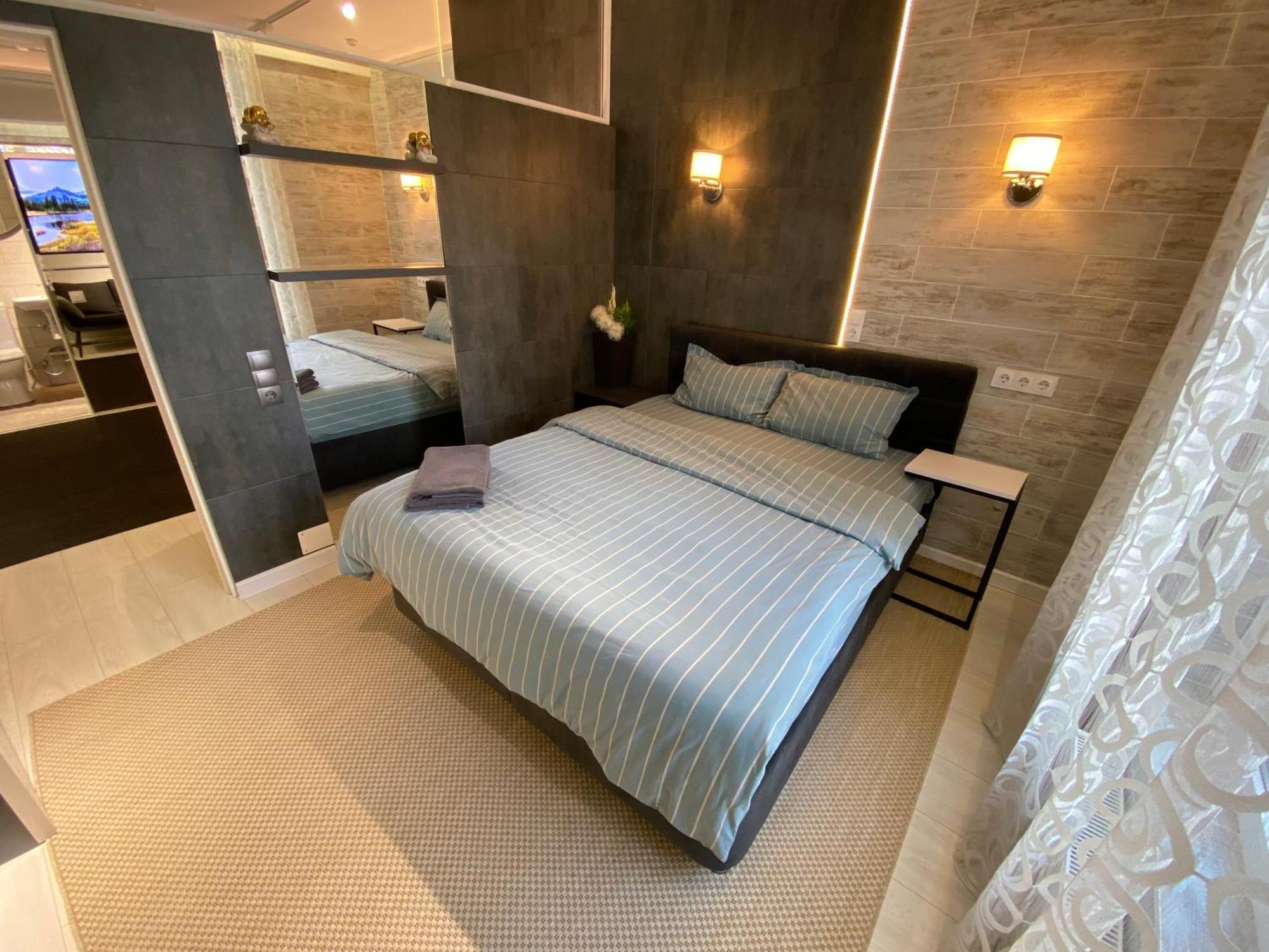 Apartment Rentnow Modern Business With 3 Bedrooms In Centre Chisinau