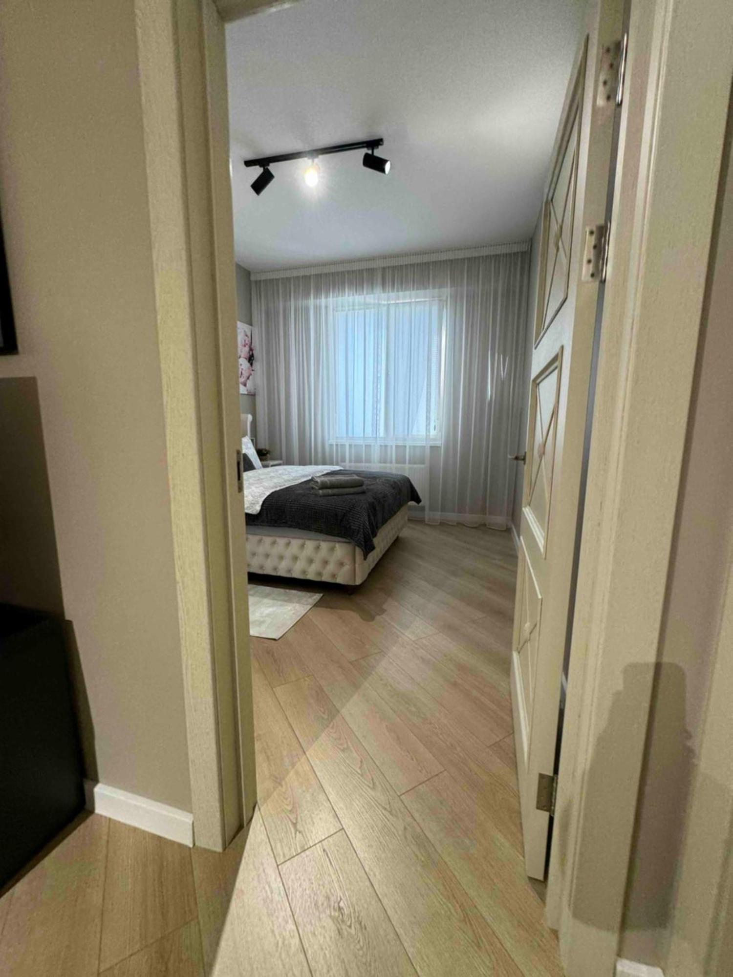Rentnow Modern Business With 3 Bedrooms In Centre Apartment Chisinau