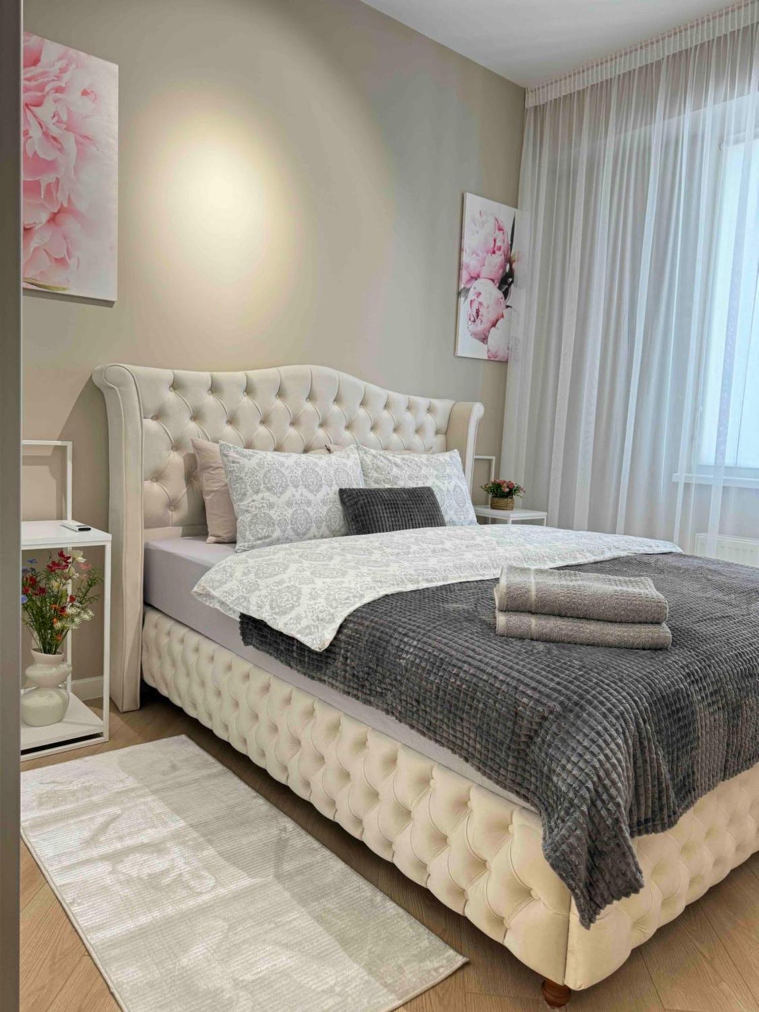 Rentnow Modern Business With 3 Bedrooms In Centre Chisinau