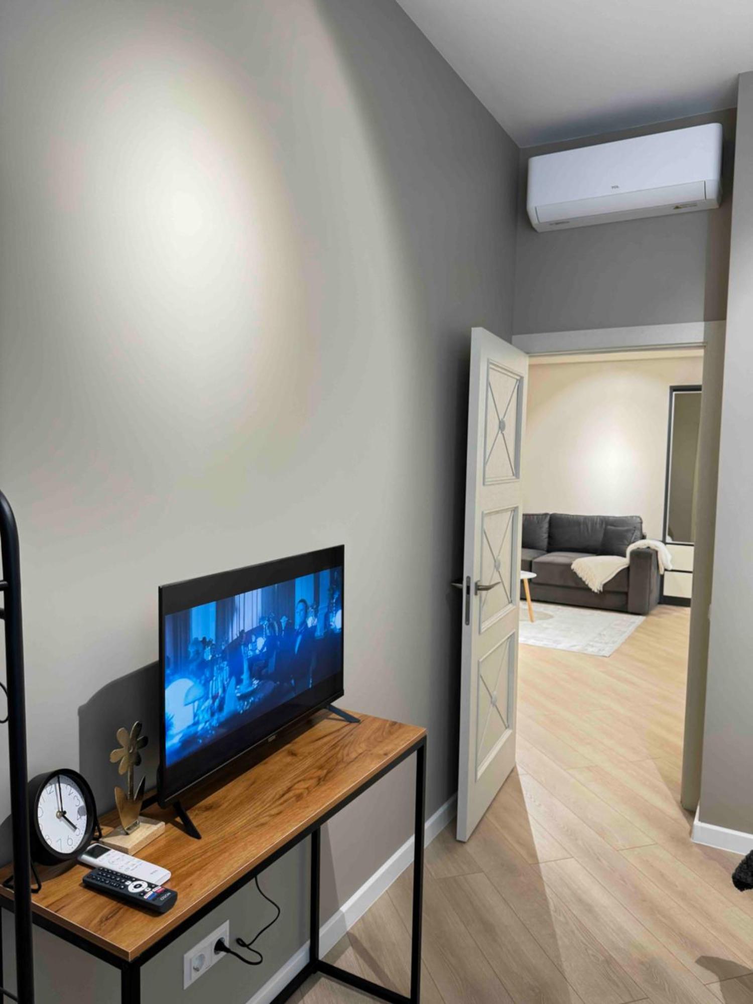 Apartment Rentnow Modern Business With 3 Bedrooms In Centre