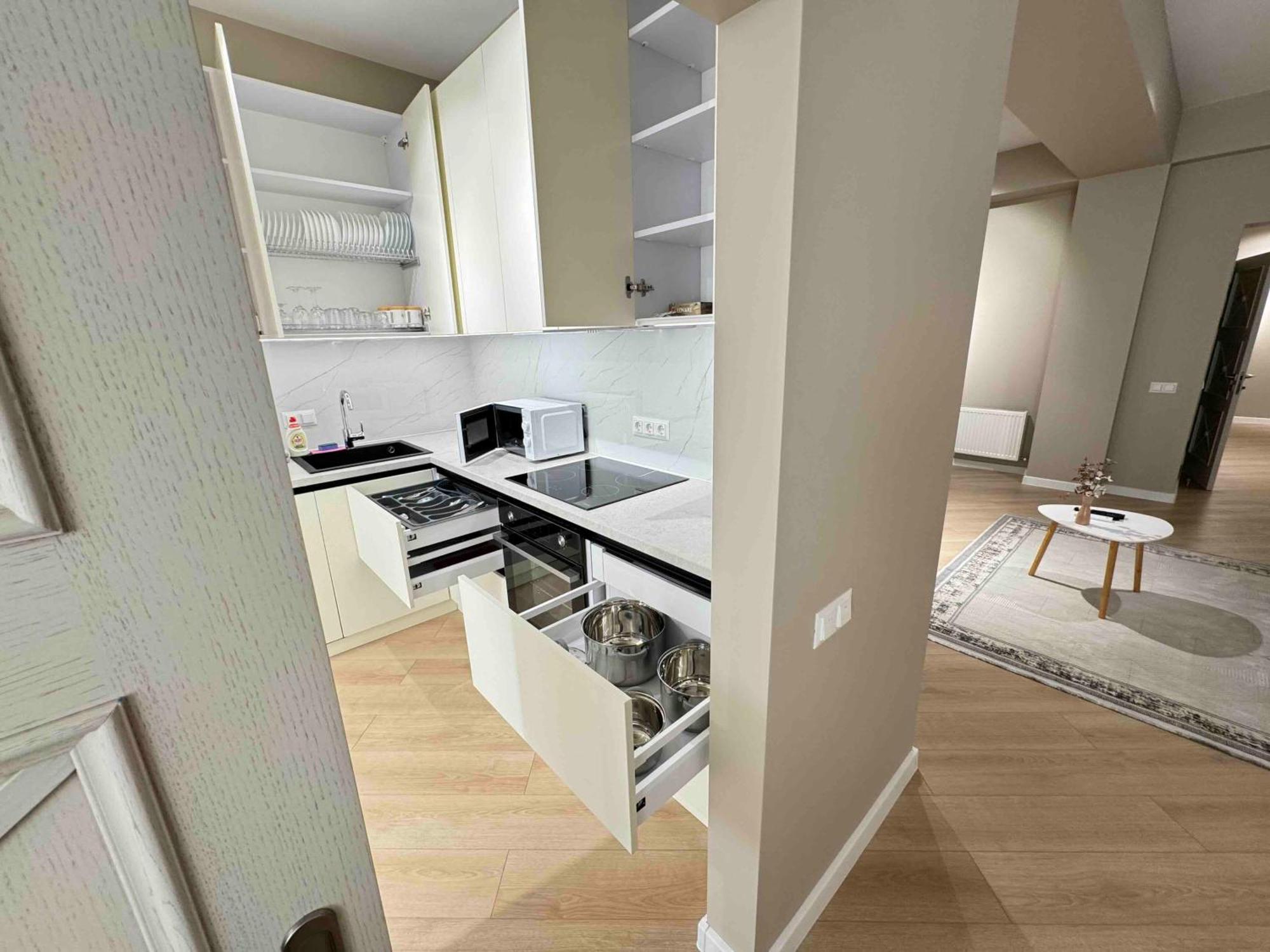 Rentnow Modern Business With 3 Bedrooms In Centre