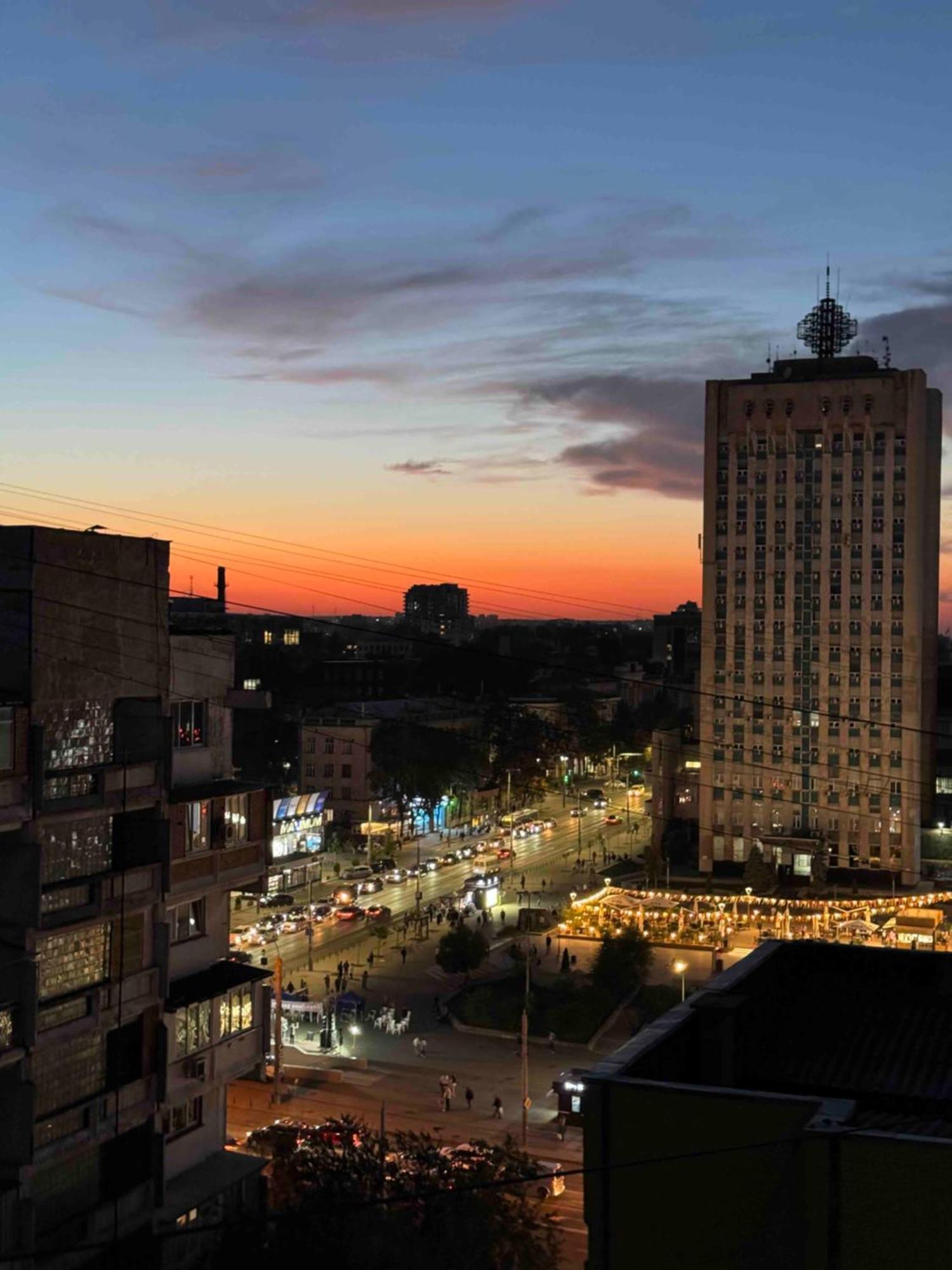 Rentnow Modern Business With 3 Bedrooms In Centre Apartment