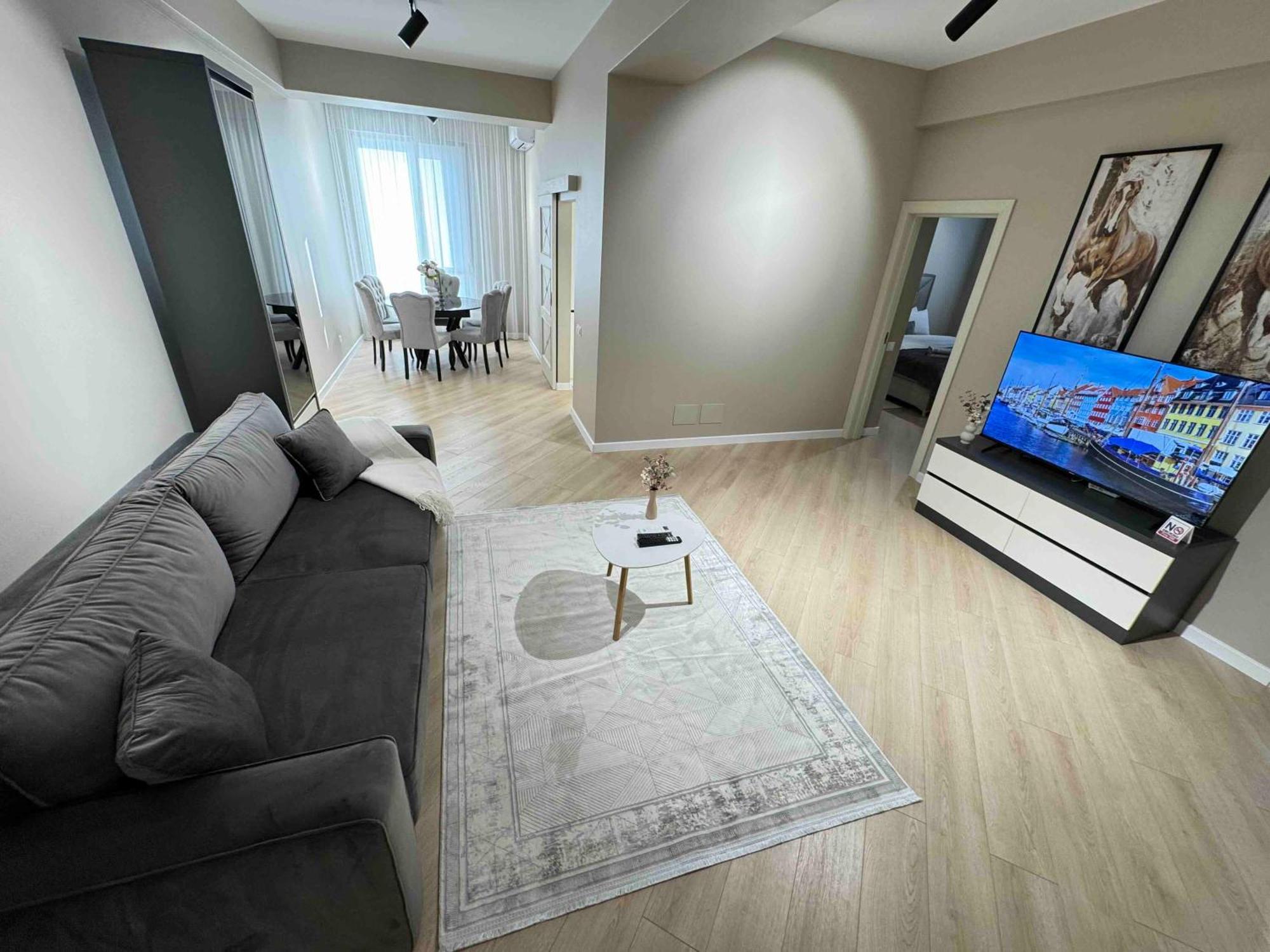 Apartment Rentnow Modern Business With 3 Bedrooms In Centre